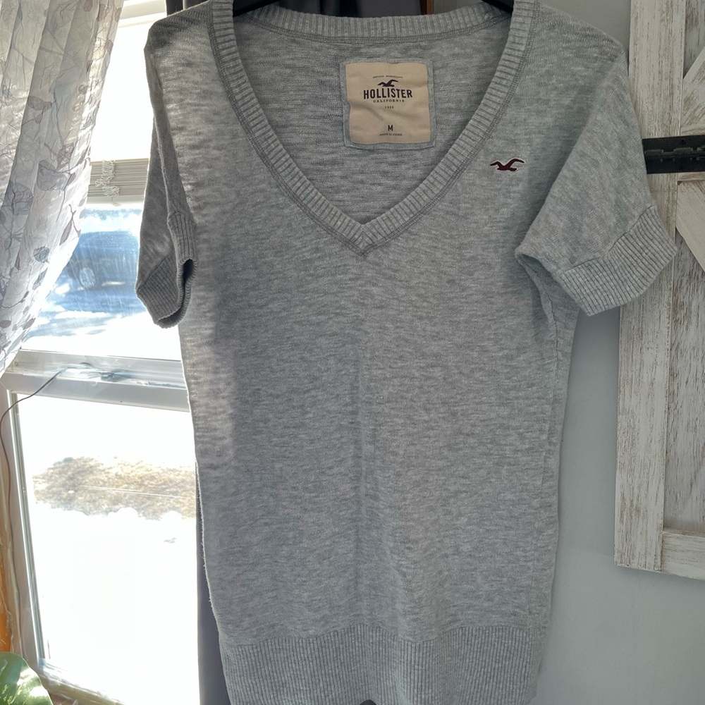 Hollister Gray V-Neck short sleeveSweater RARE Y2K